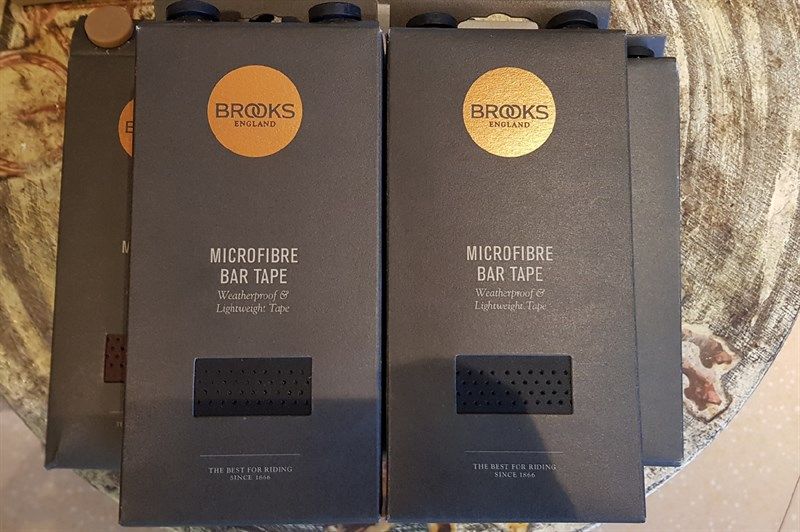  Brooks Microfibre Bar Tabe/Black 