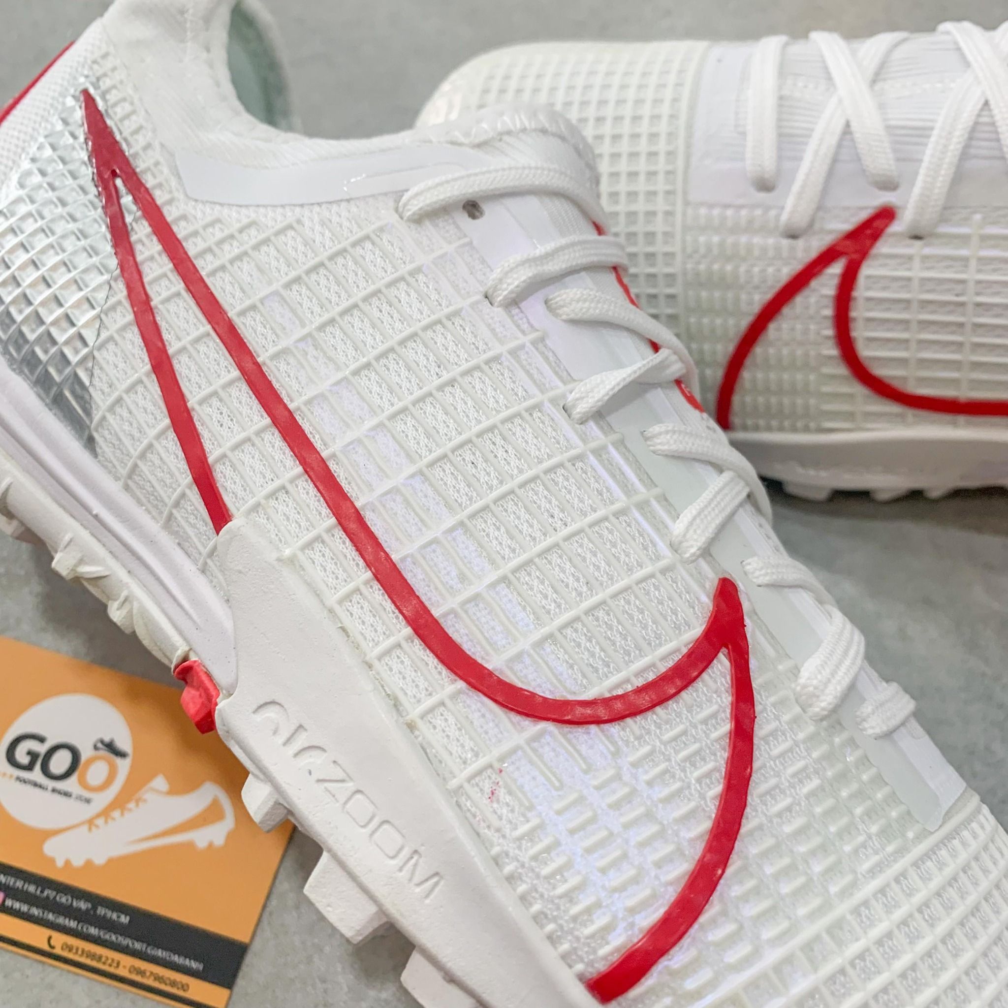 Nike Mercurial Vapor 13 TF trắng sọc đỏ