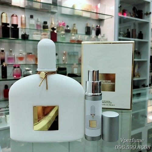 Tom ford store white patchouli review