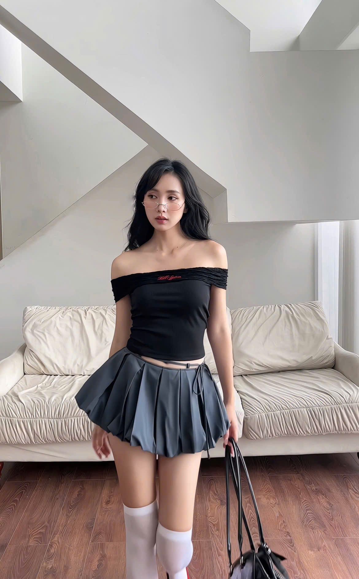 Áo trễ vai phối ren Sally