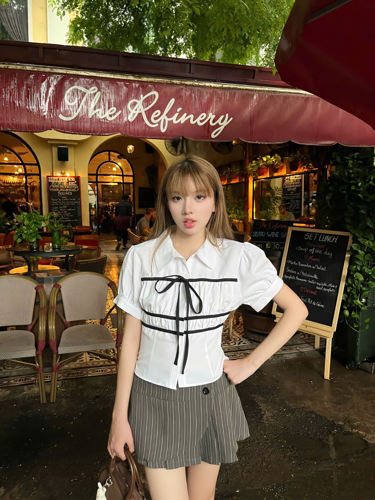 Áo sơ mi tay phồng Sunmi phối nhún ngực thắt nơ