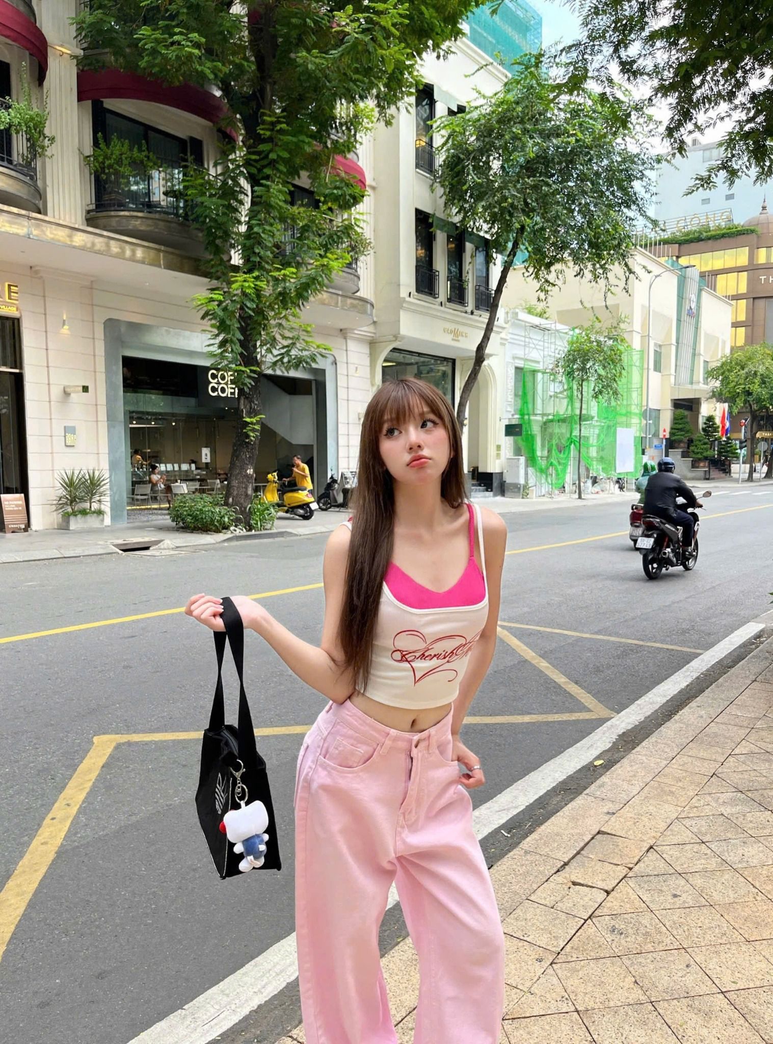 Áo hai dây ôm body Daddy's hình in chữ sắc nét