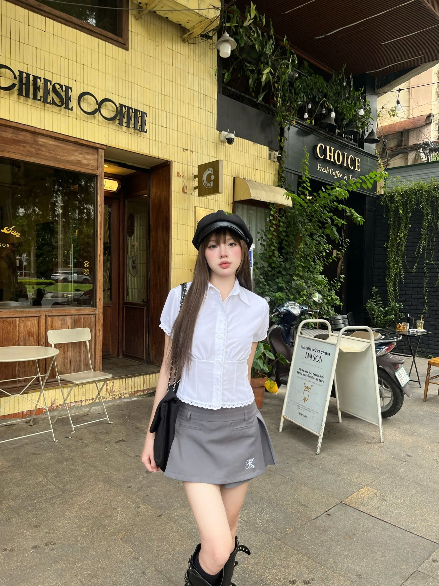Áo sơ mi trắng phối ren Kara tay ngắn cộc
