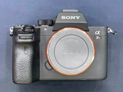 Sony A7R3 body cũ