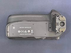 Grip Canon BG E20 cũ cho Canon 5D Mark IV