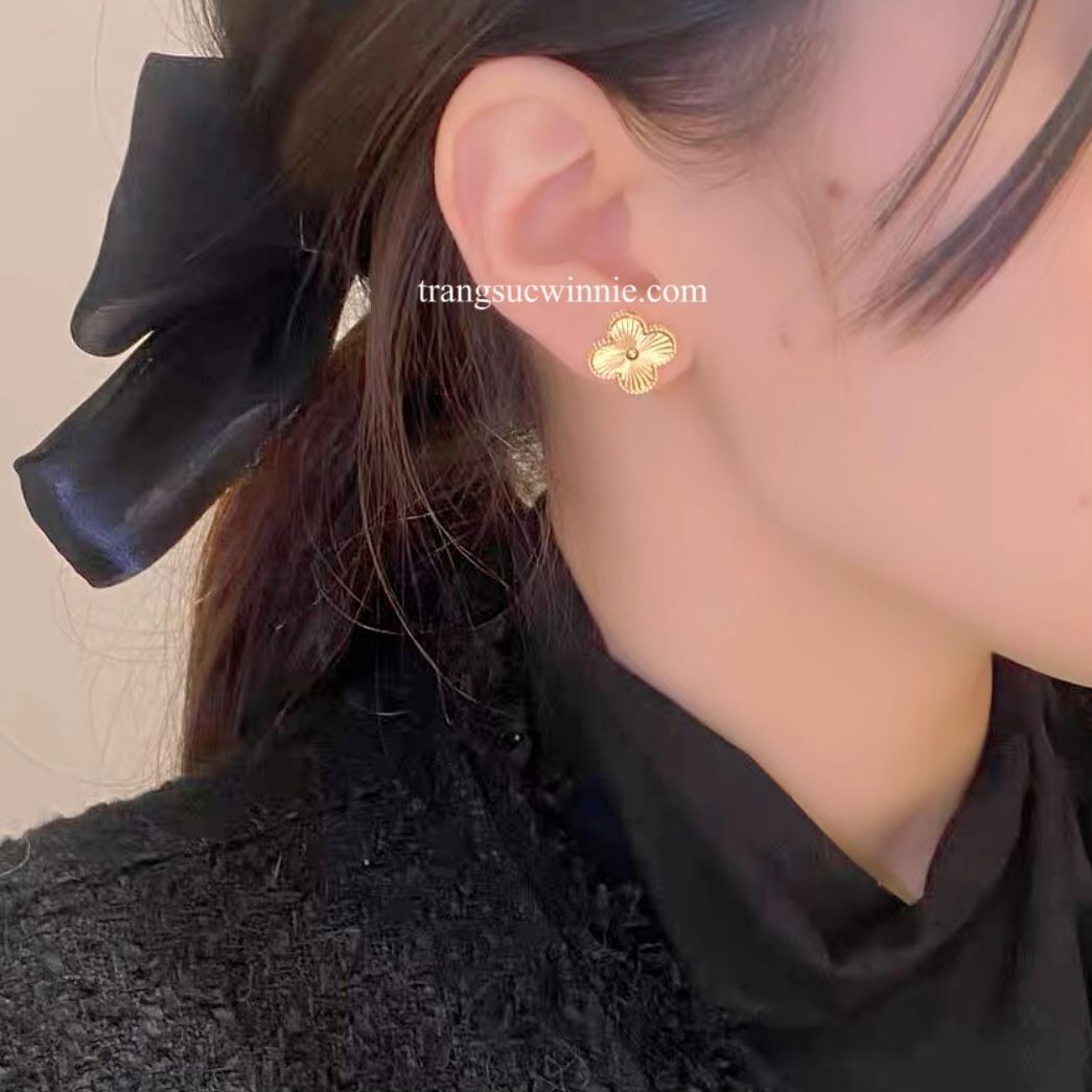 Hoa tai titan Arpels VG