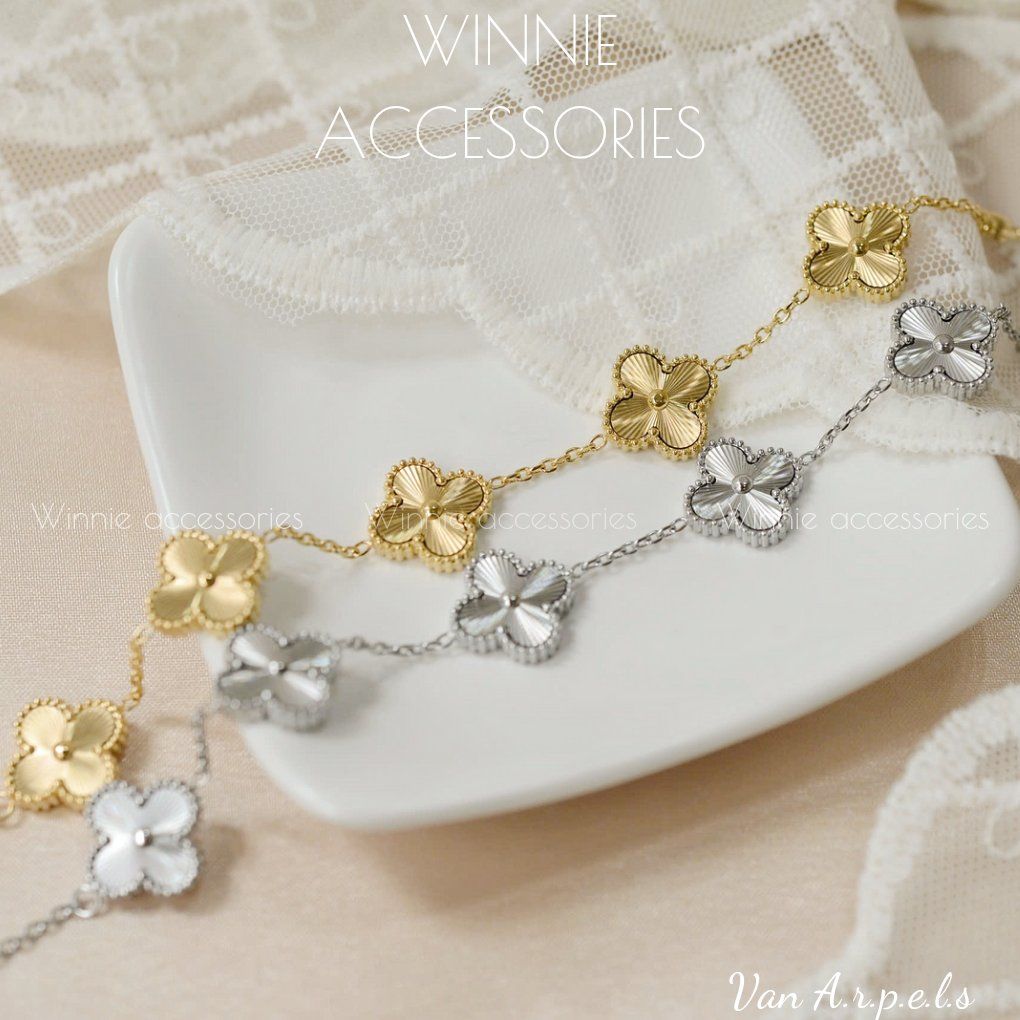 Lắc tay titan Van Arpels