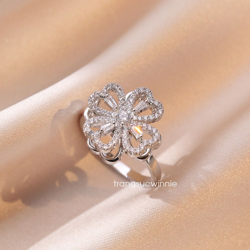 Nhẫn titan Clover rỗng