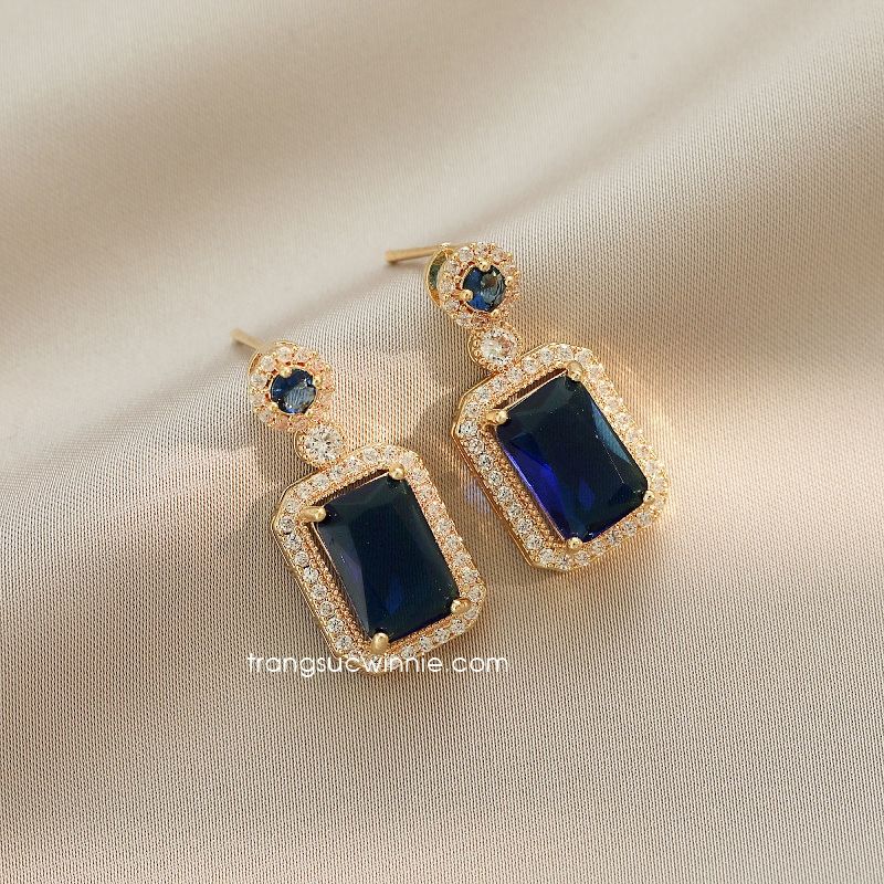 Hoa tai titan Sapphire