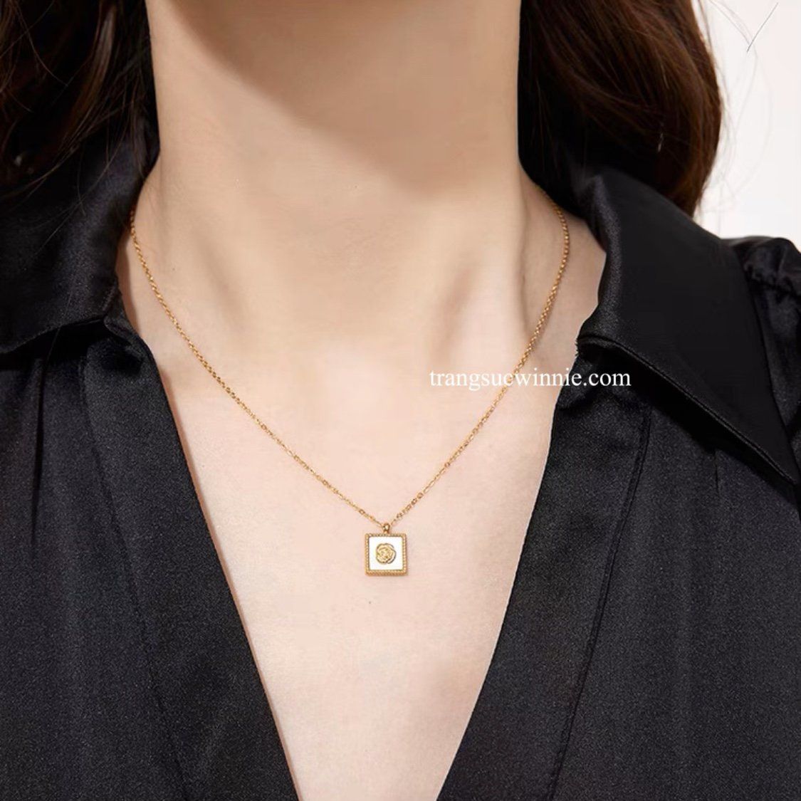 Dây chuyền titan Retro rose