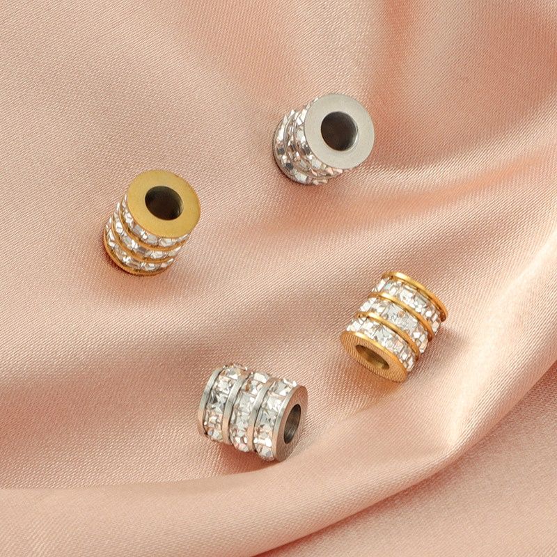 Charm titan Be You xỏ Trio
