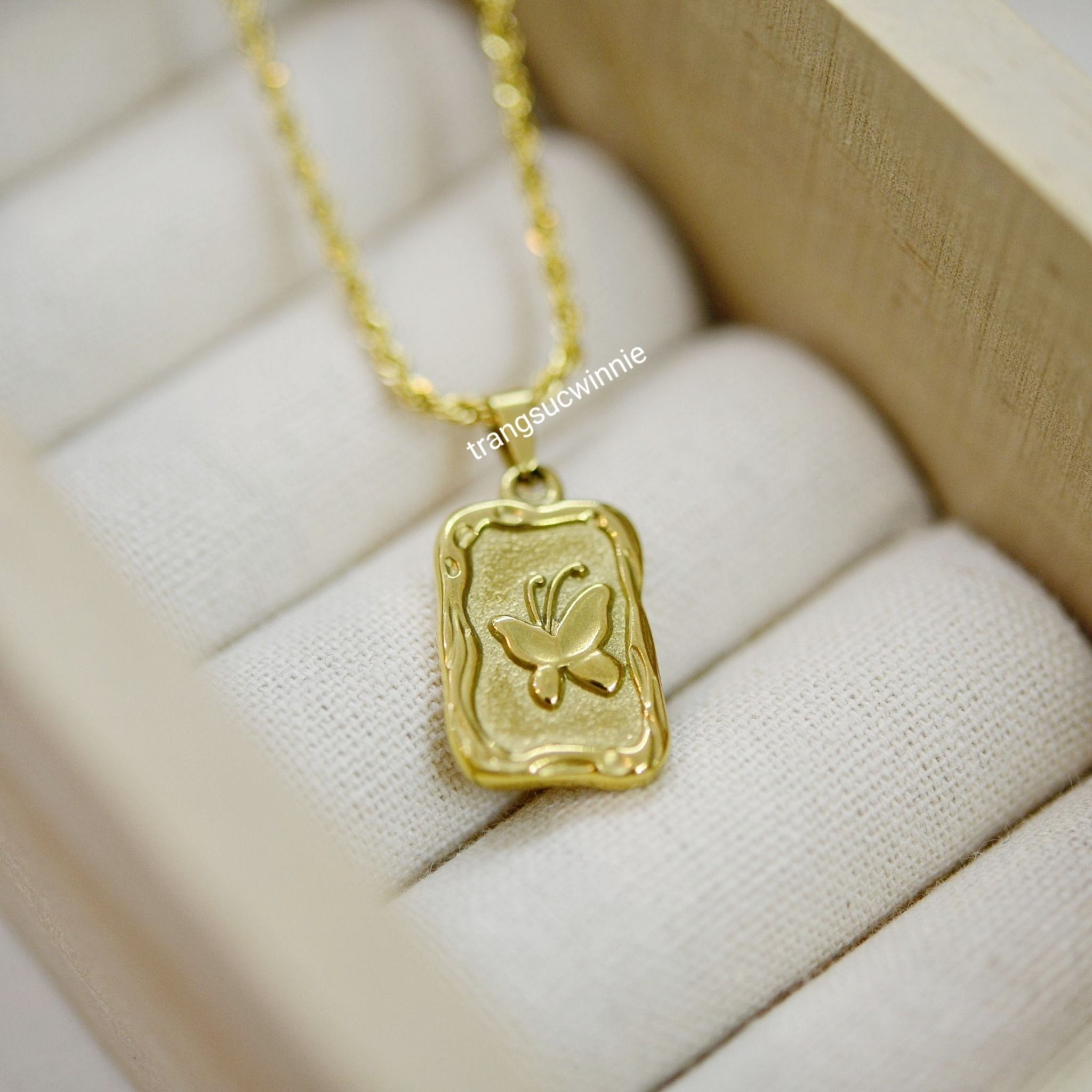 Dây chuyền titan Mihi Butterfly