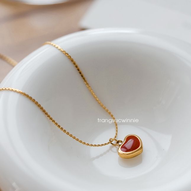 Dây chuyền titan Nacre red heart