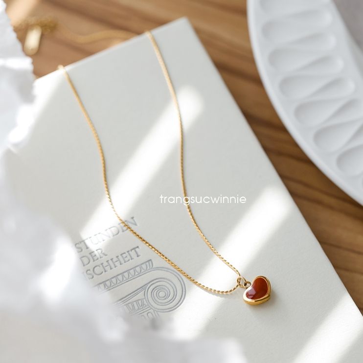 Dây chuyền titan Nacre red heart