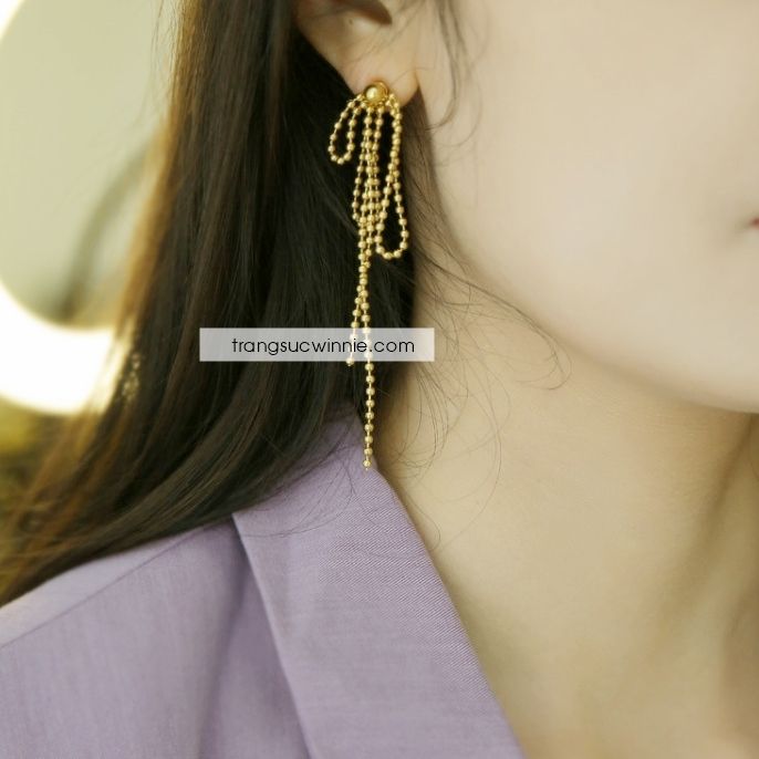Hoa tai titan Tassel Bi