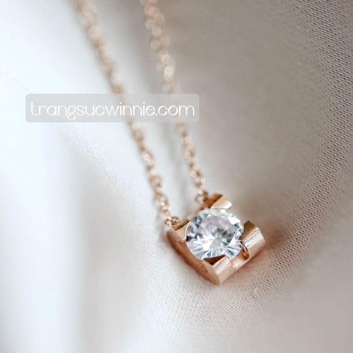 Dây chuyền titan Đá vuông VH