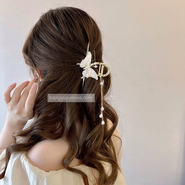 Kẹp tóc bướm trắng