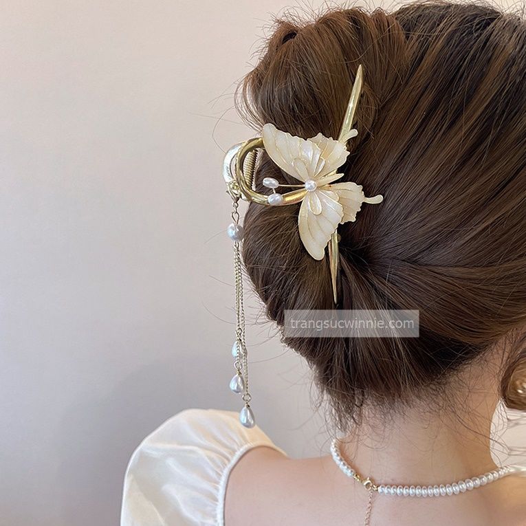 Kẹp tóc bướm trắng