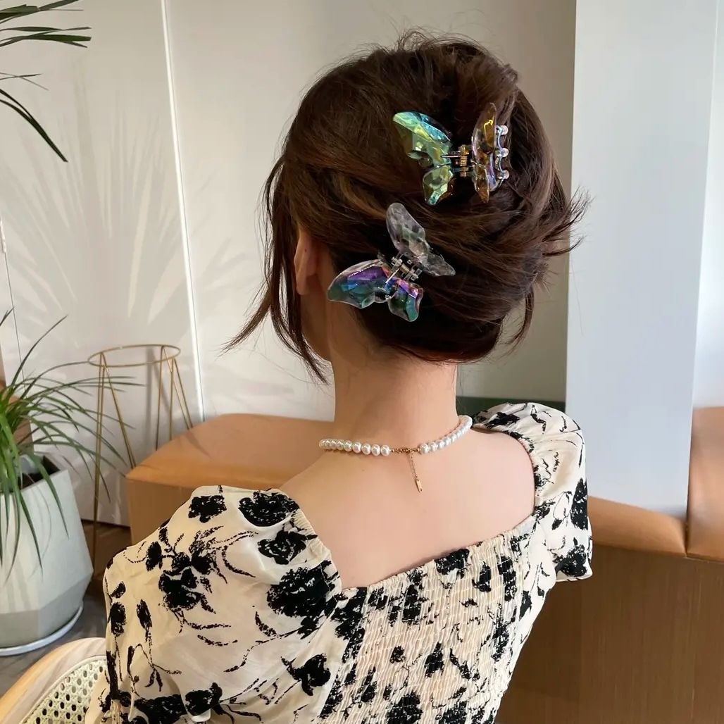 Kẹp tóc Bướm Crystal