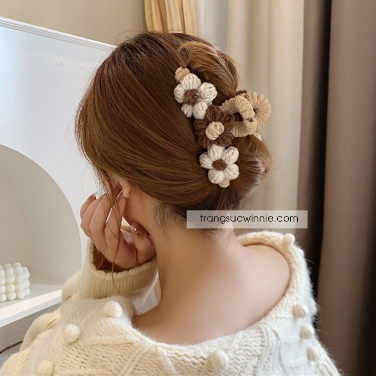 Kẹp tóc hoa len