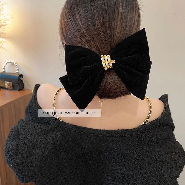 Kẹp nơ cocochain đen