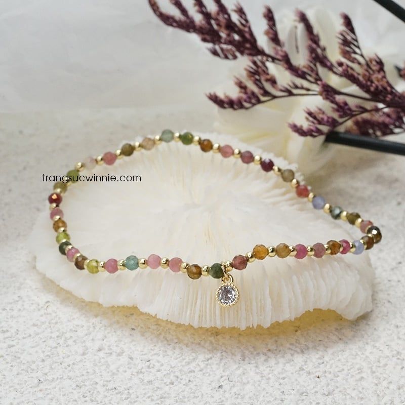 Lắc chân Toumaline