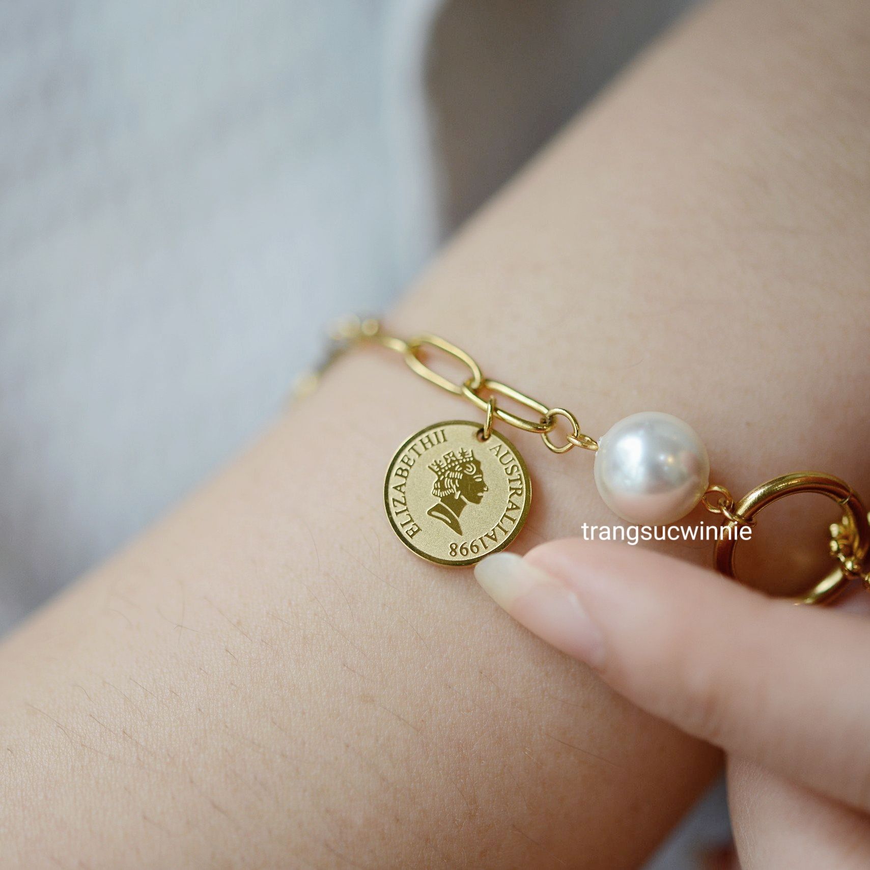 Lắc tay titan Queen pearl