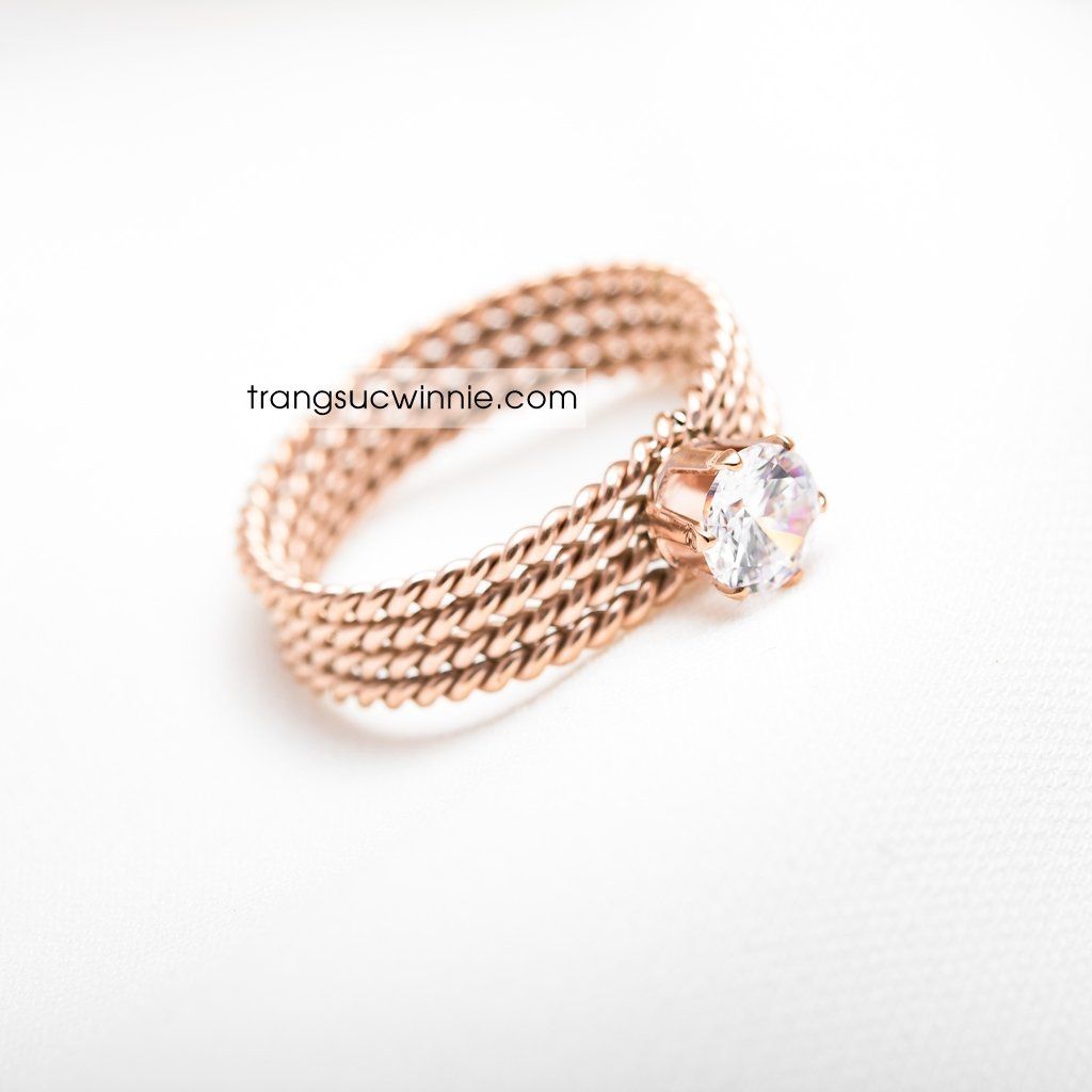 Nhẫn titan Diamond Twist