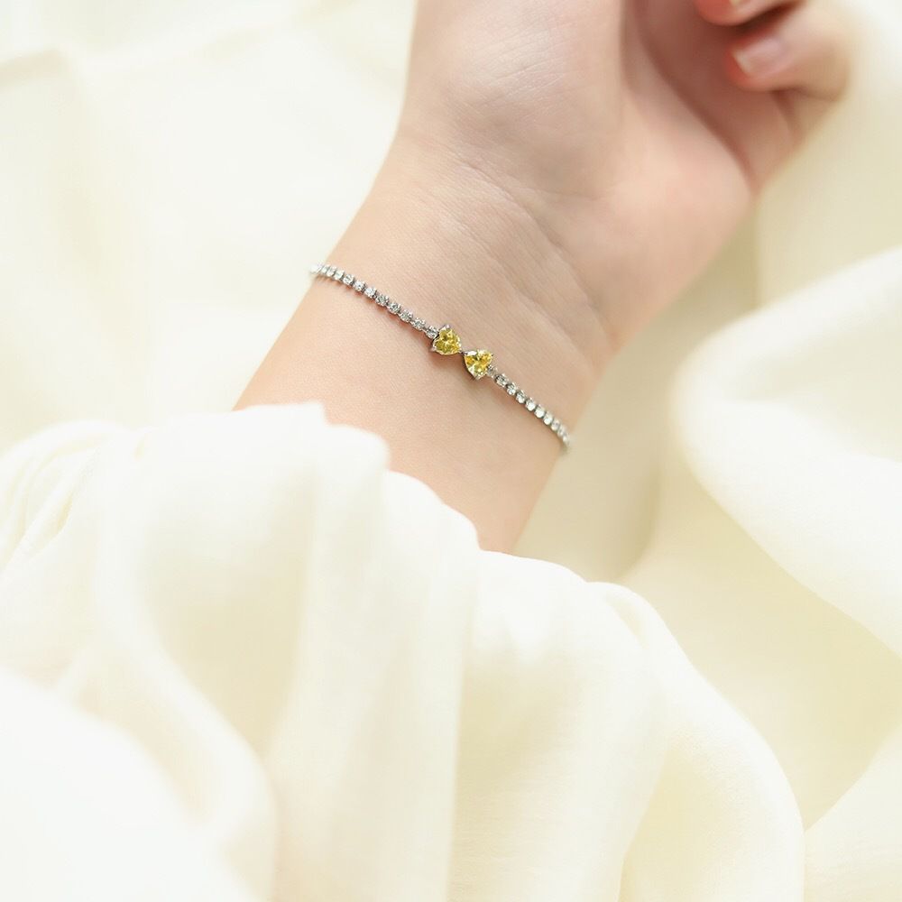 Lắc tay Titan Bowknot