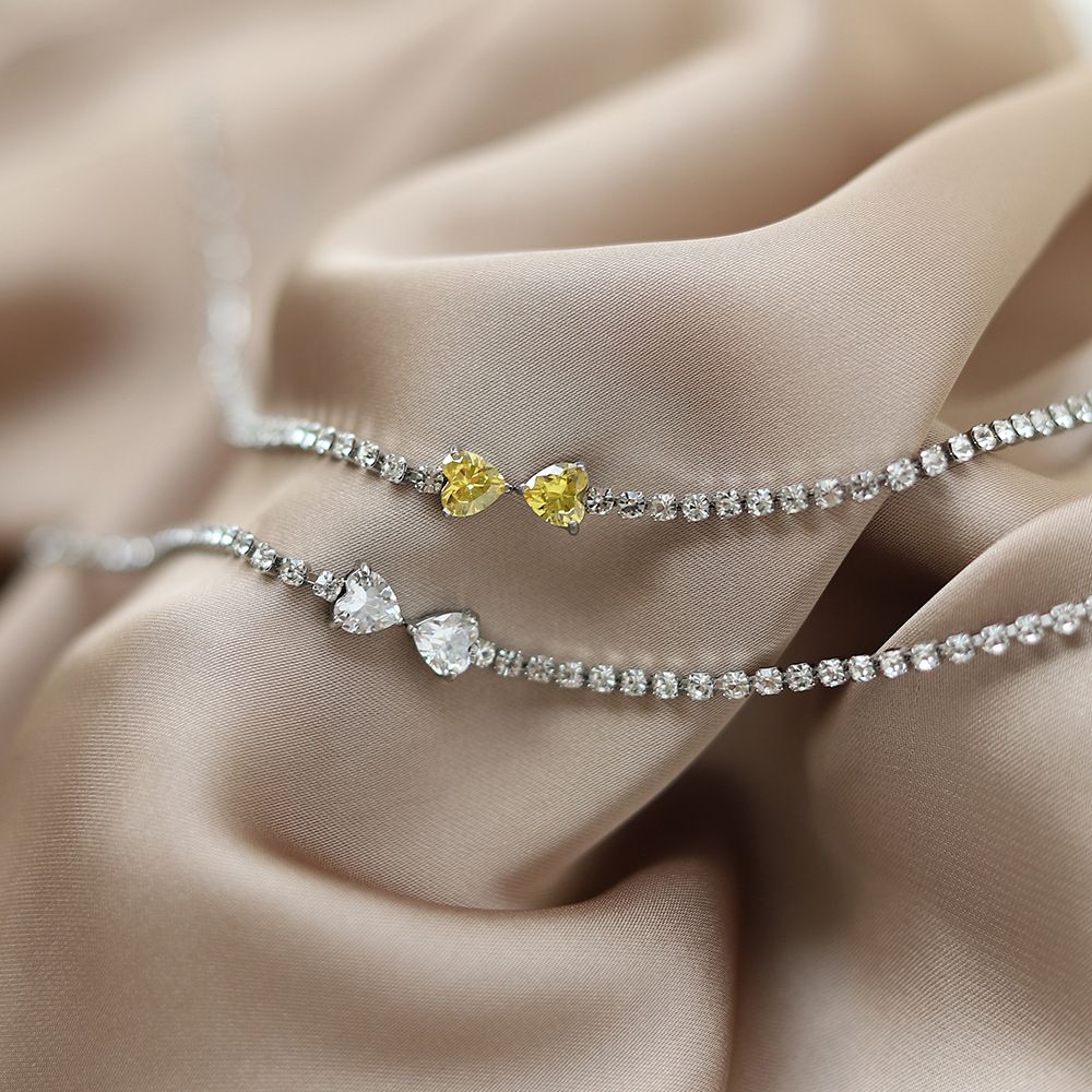 Lắc tay Titan Bowknot