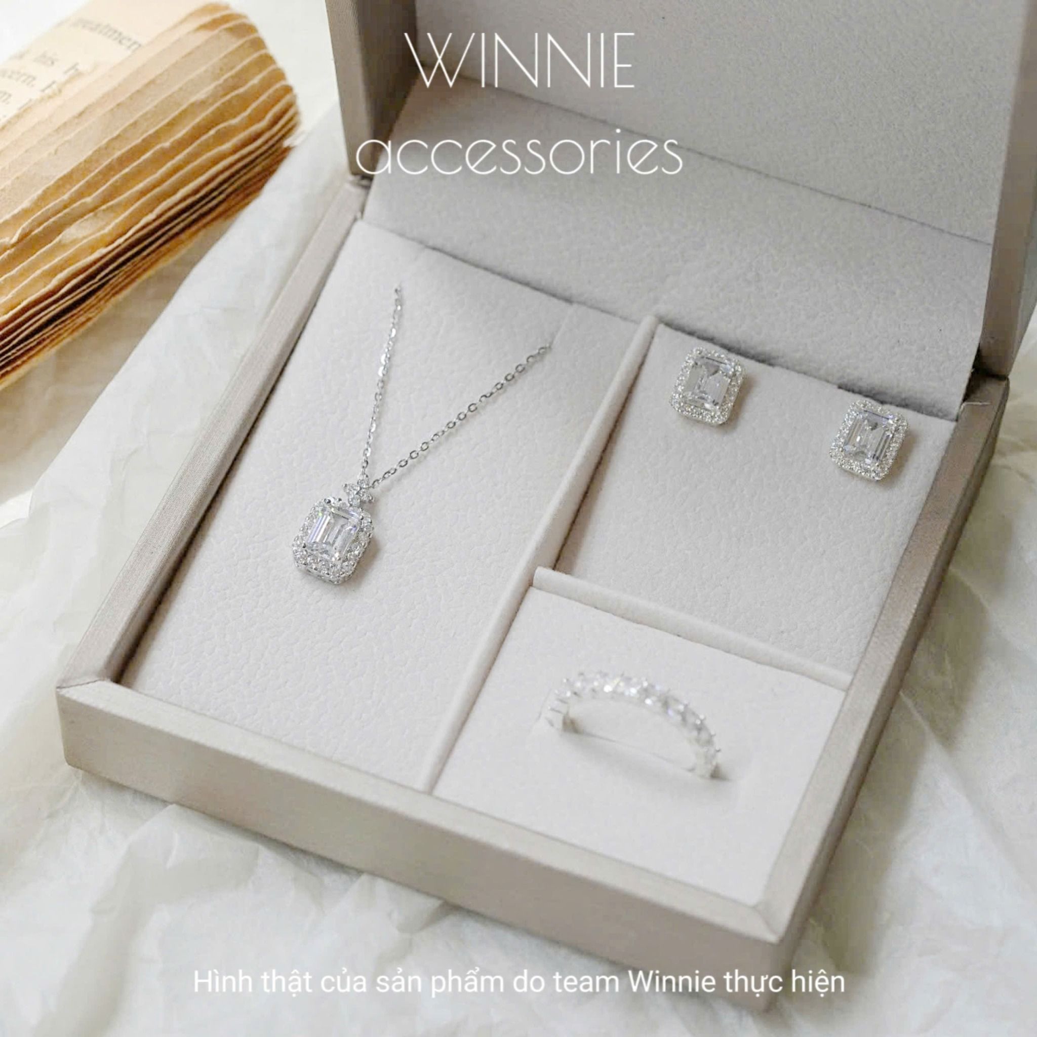 Hoa tai Bạc S925 Emerald Cut Diamond