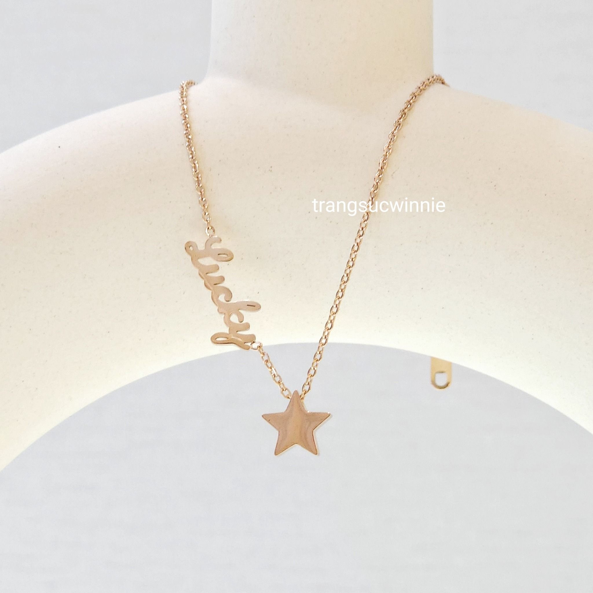 Lắc chân titan Lucky star