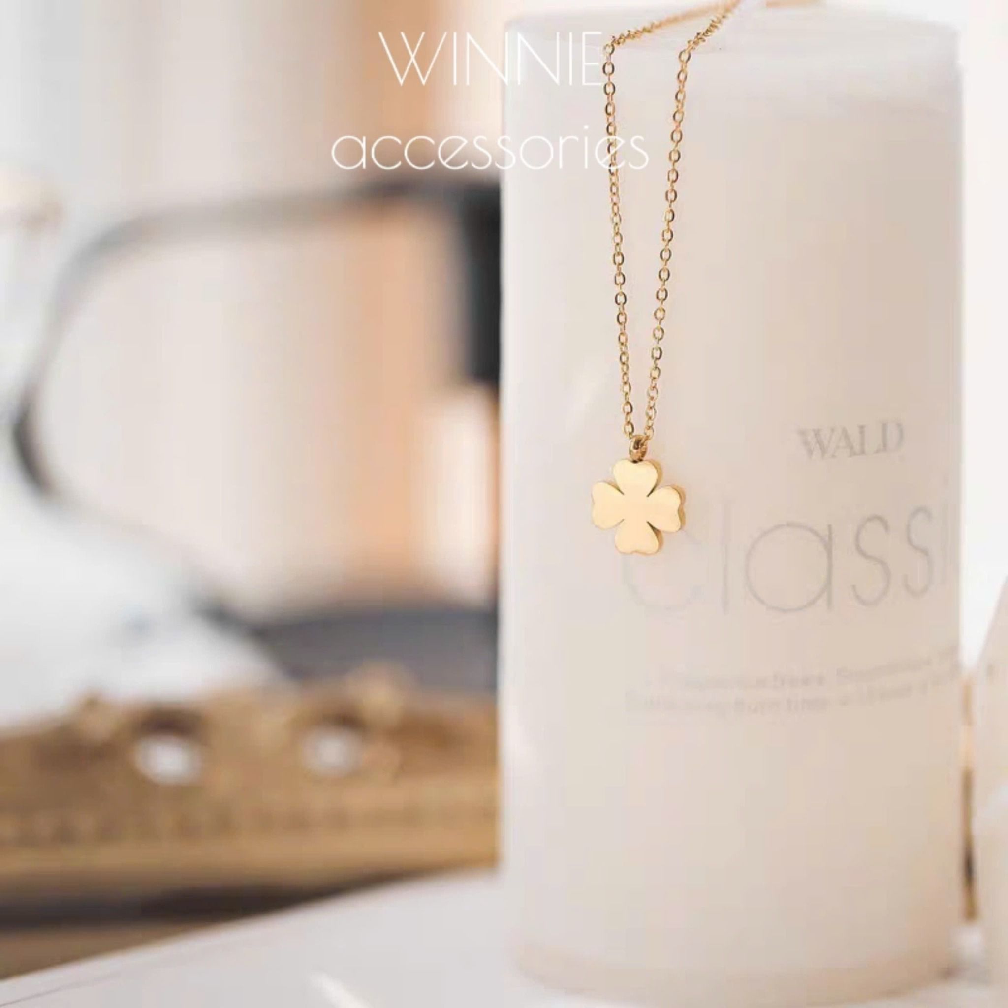 Dây chuyền titan Clover