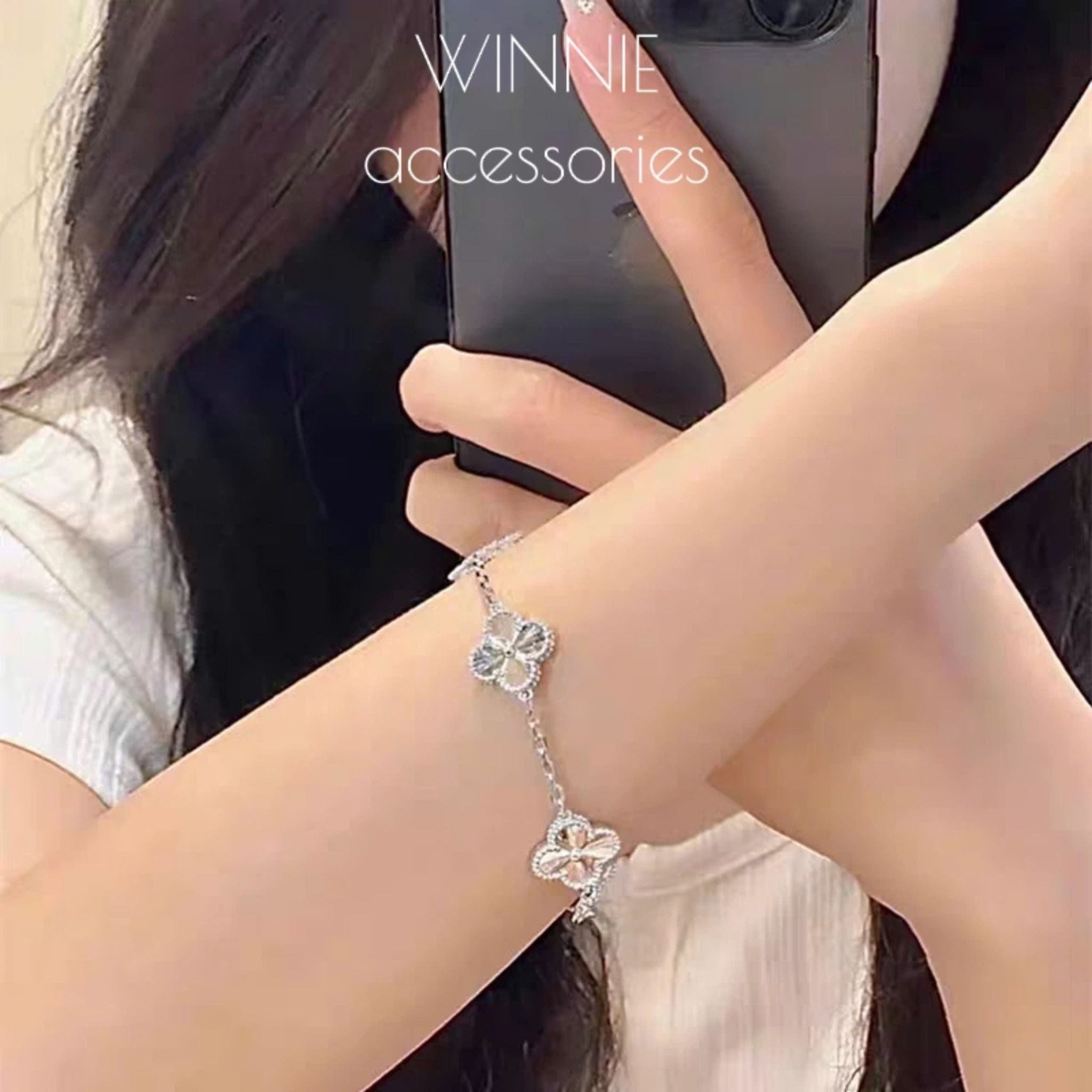 Lắc tay titan Van Arpels