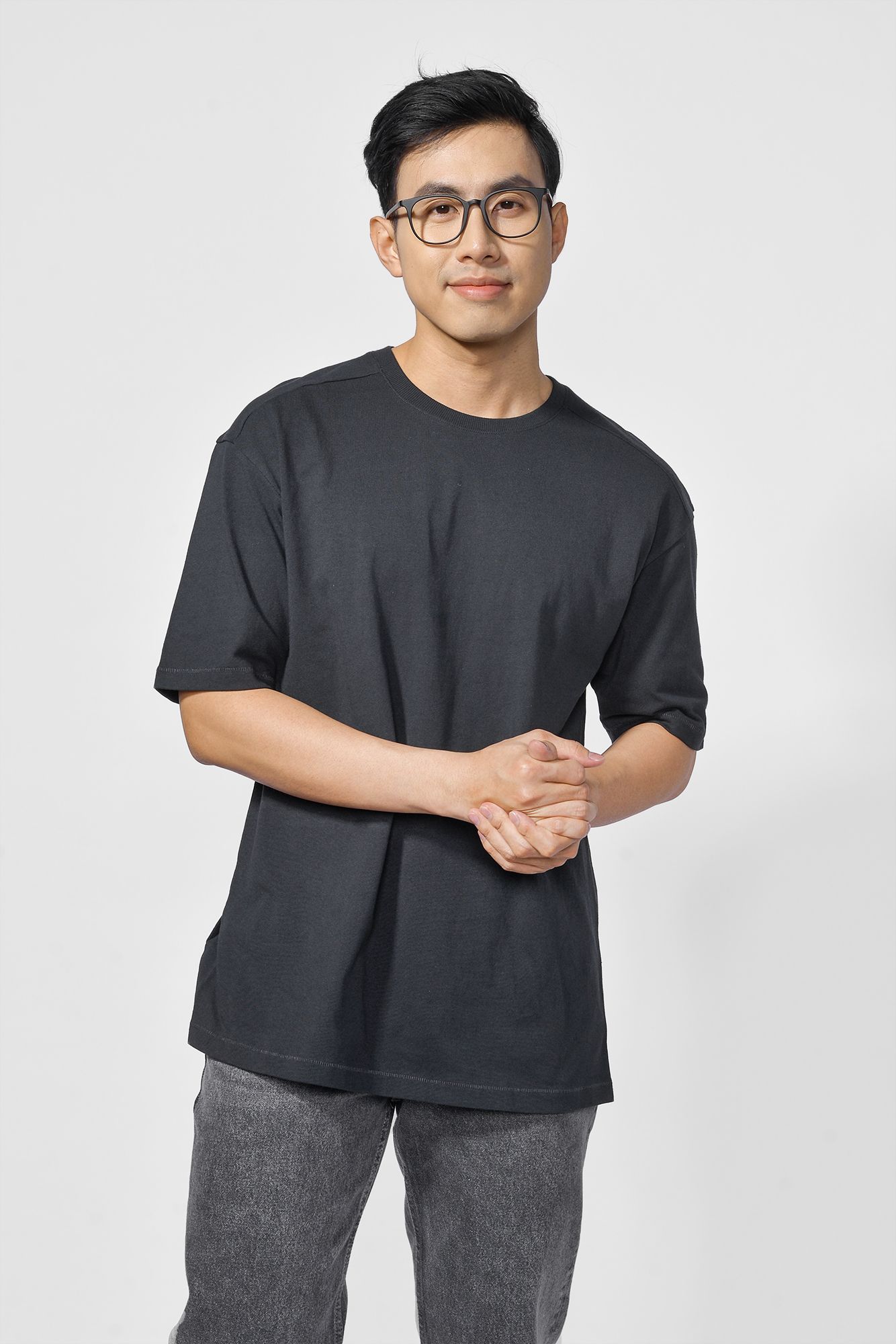 Áo thun nam tay ngắn xẻ lai form LOOSE - 10F20TSH019