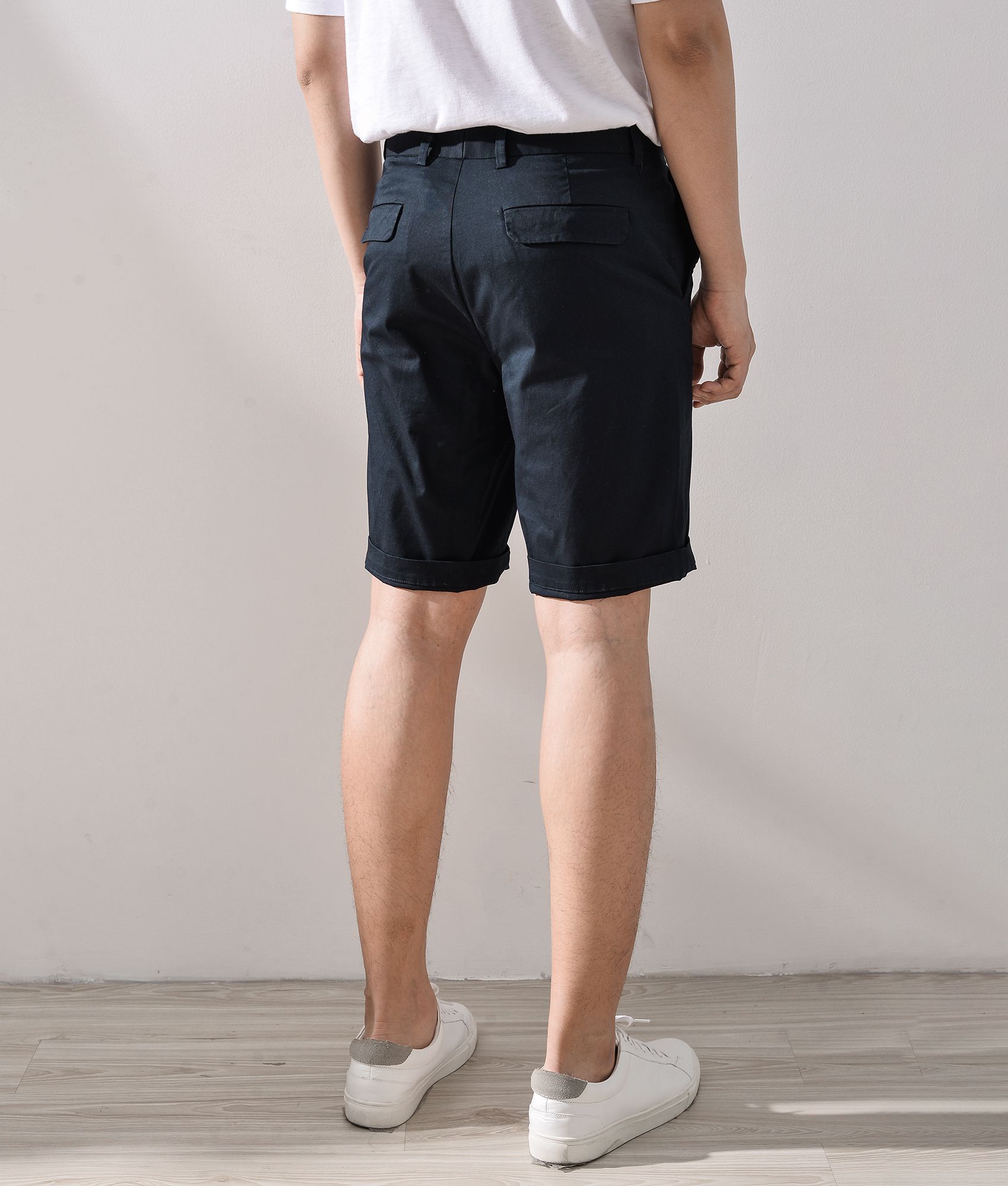 Quần short kaki trơn form straight - 10S20PSH008