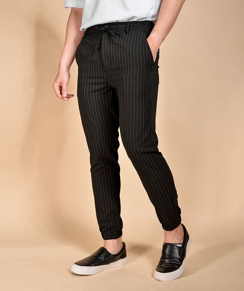 Quần Vải Nam Kẻ Sọc Form Jogger 10F19PJO007
