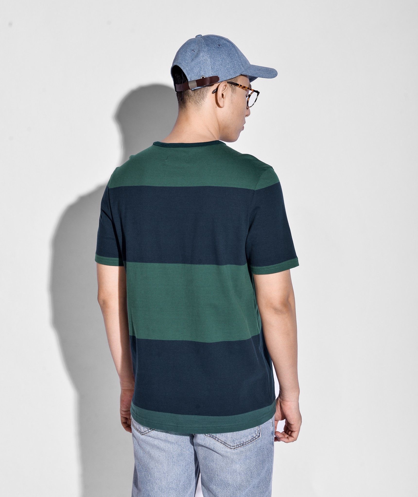 Áo thun kẻ sọc ngang form regular - 10S20TSH019