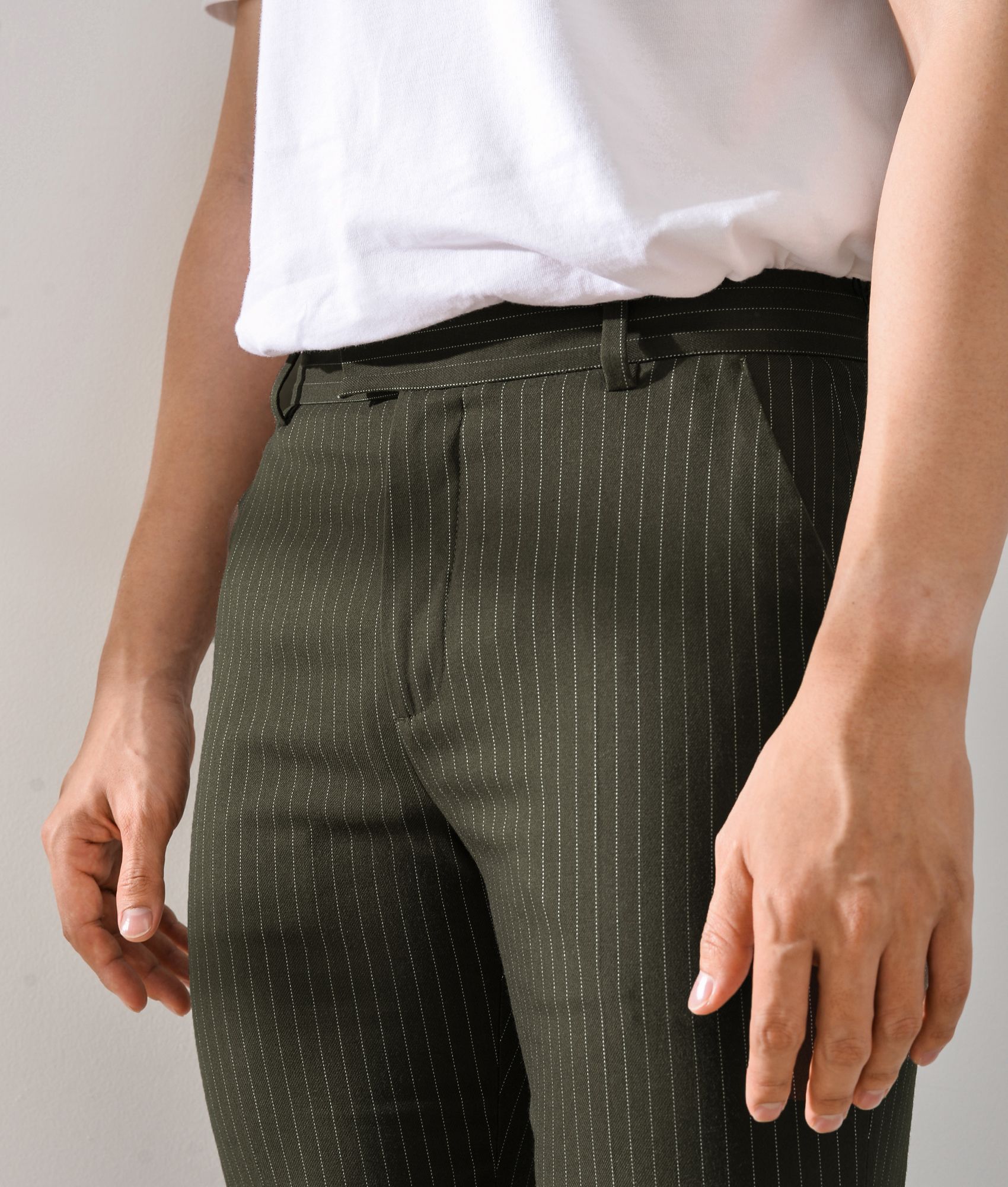 Quần tây kẻ sọc form slimcrop - 10S20PFO015