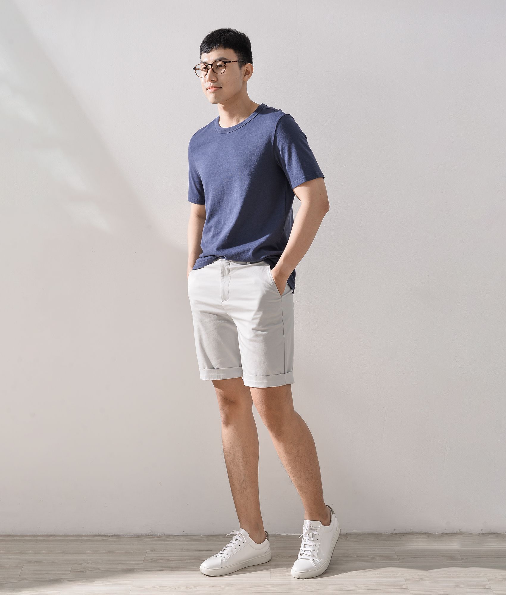 Quần short kaki trơn form straight - 10S20PSH008