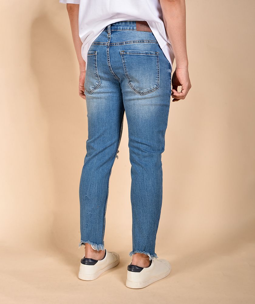 Quần Jeans Nam Rách Gối Form Slim Crop 10S20DPA034