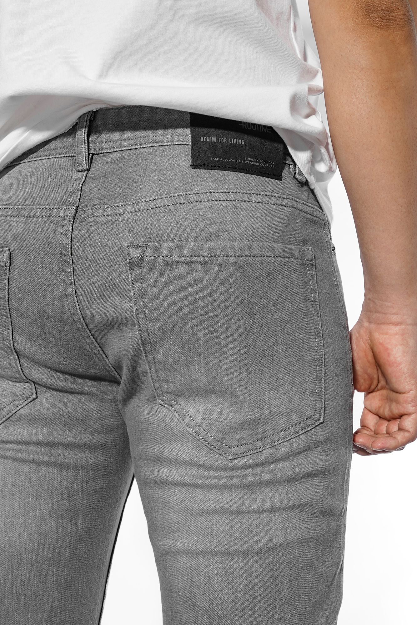 Quần jean nam trơn form slim - 10F20DPA059