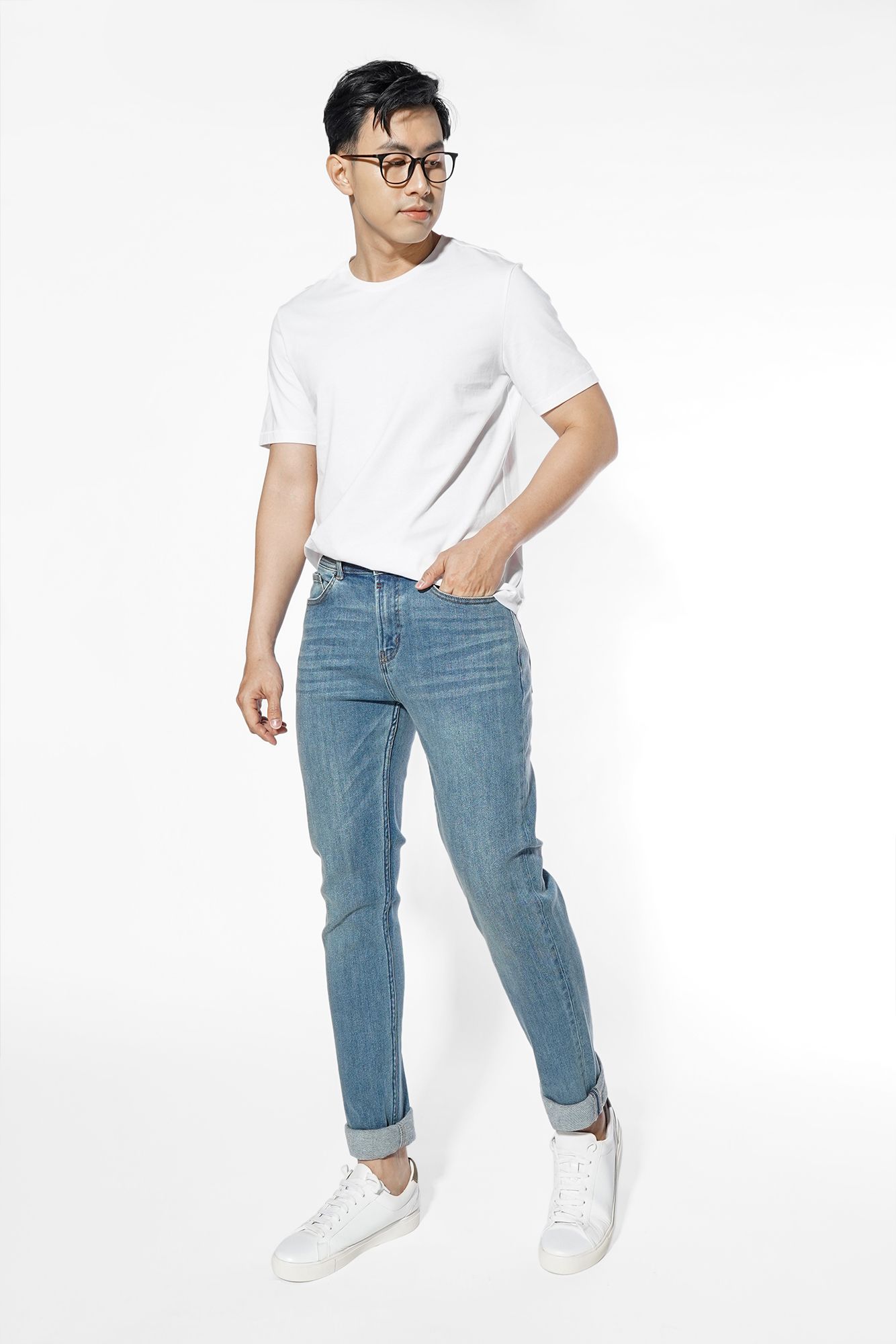 Quần jean nam trơn form slim - 10F20DPA055