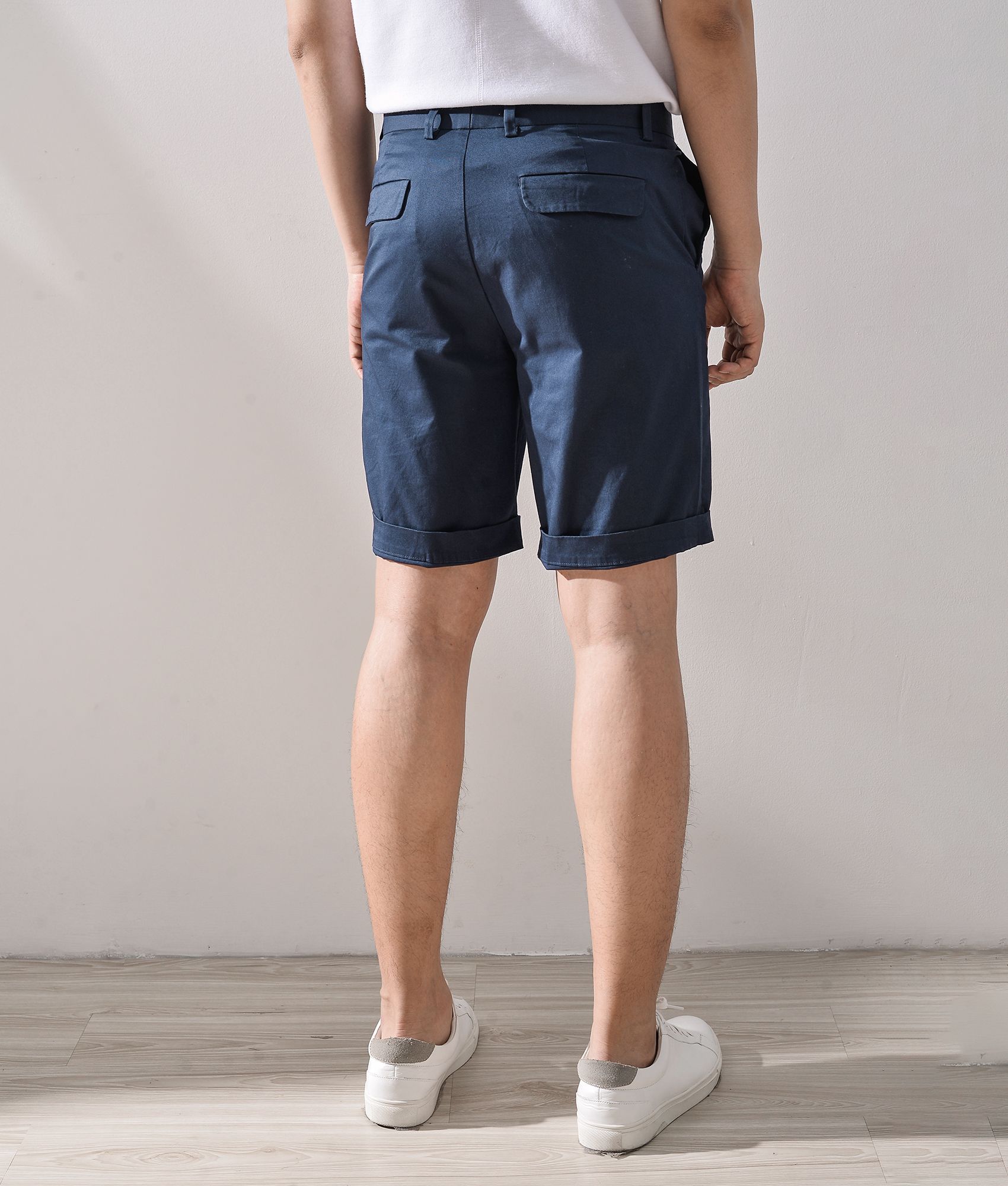 Quần short kaki trơn form straight - 10S20PSH008