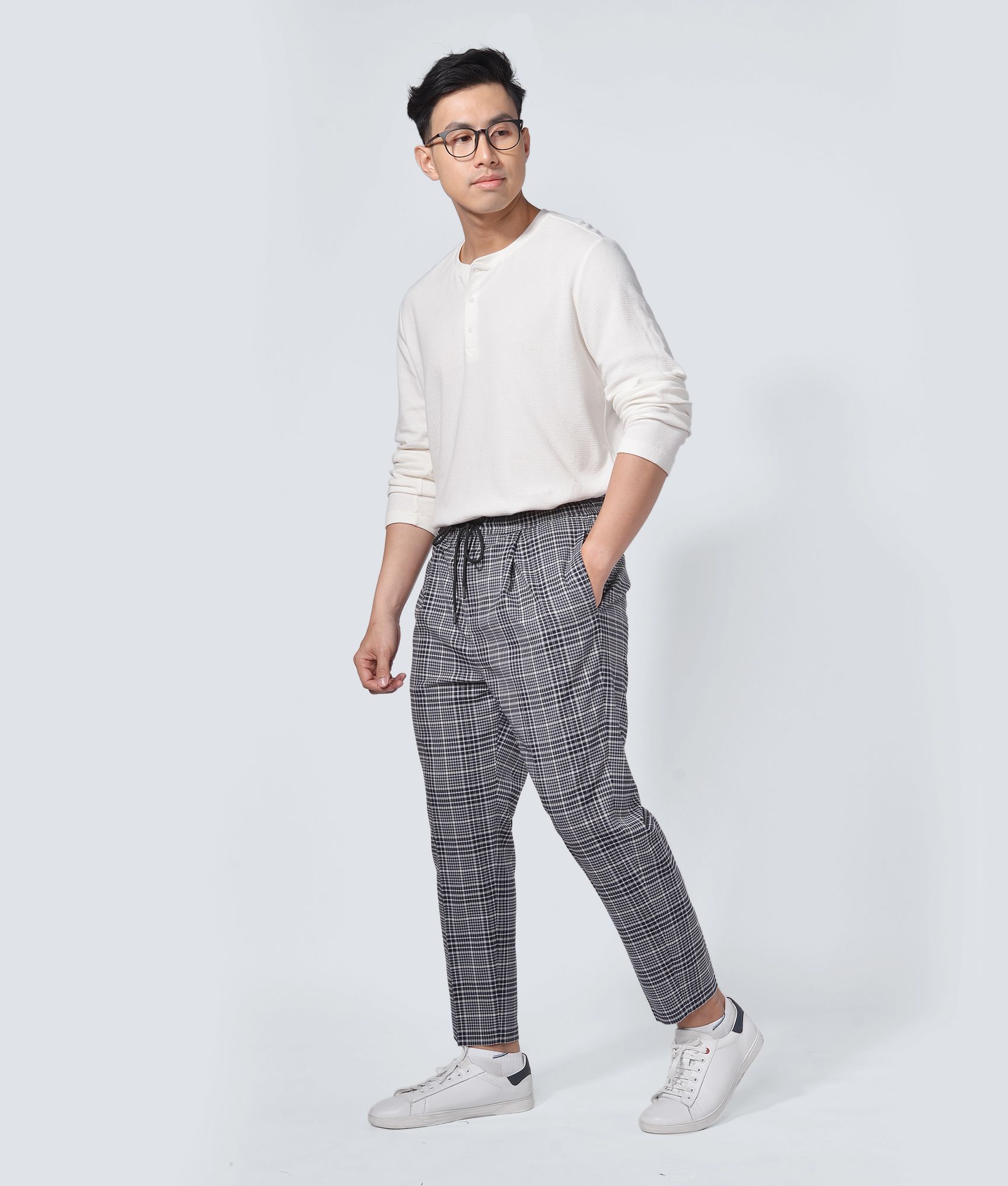 Quần vải nam caro form Carrot - 10F20PFO012