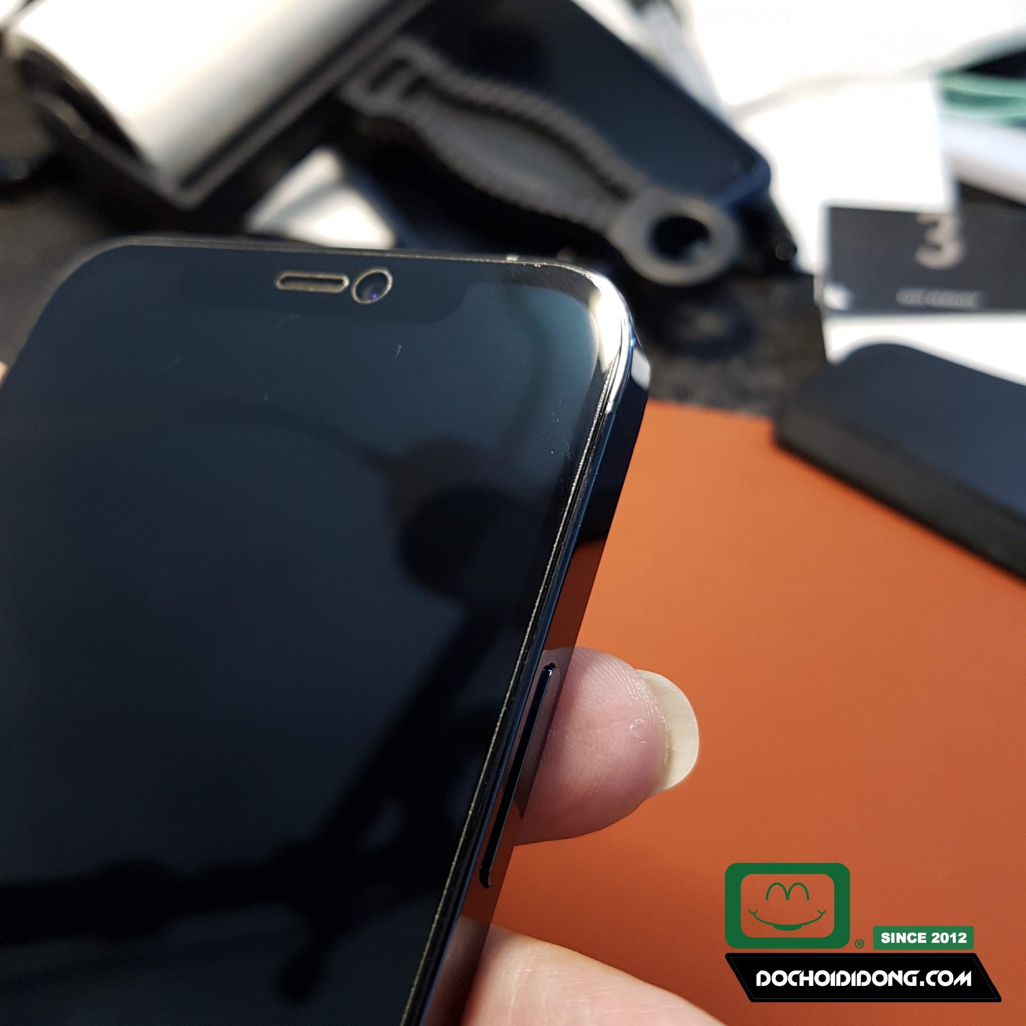 Miếng dán màn hình polime UV kháng khuẩn cao cấp dành cho IPhone 12 Pro Max Mini