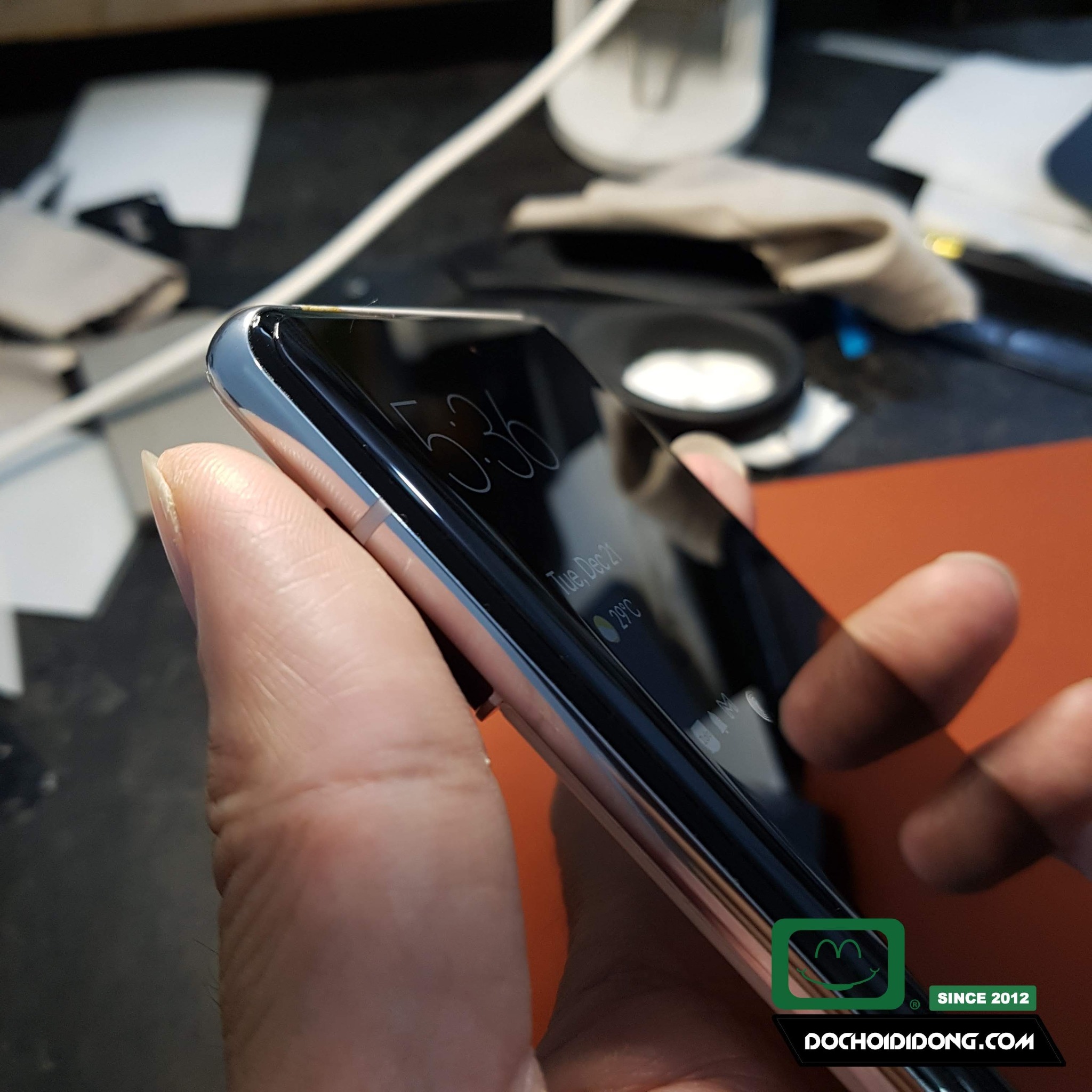 Miếng dán cường lực Google Pixel 6 Pro Zacase keo UV cao cấp