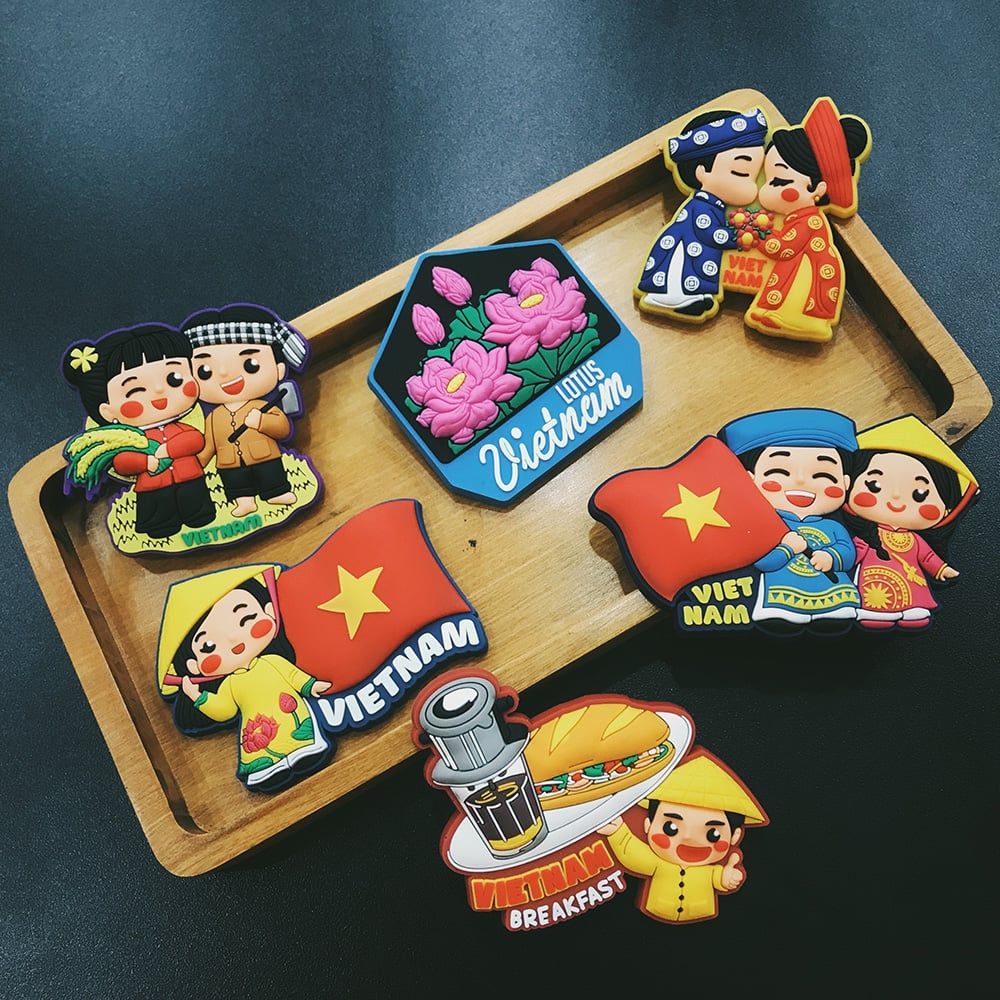 Nam Châm Hít Tủ Lạnh Saigonir Cỡ Nhỏ Hình Cô Dâu Chú Rể Quà Lưu Niệm Việt Nam Quà Cưới Xinh Xắn