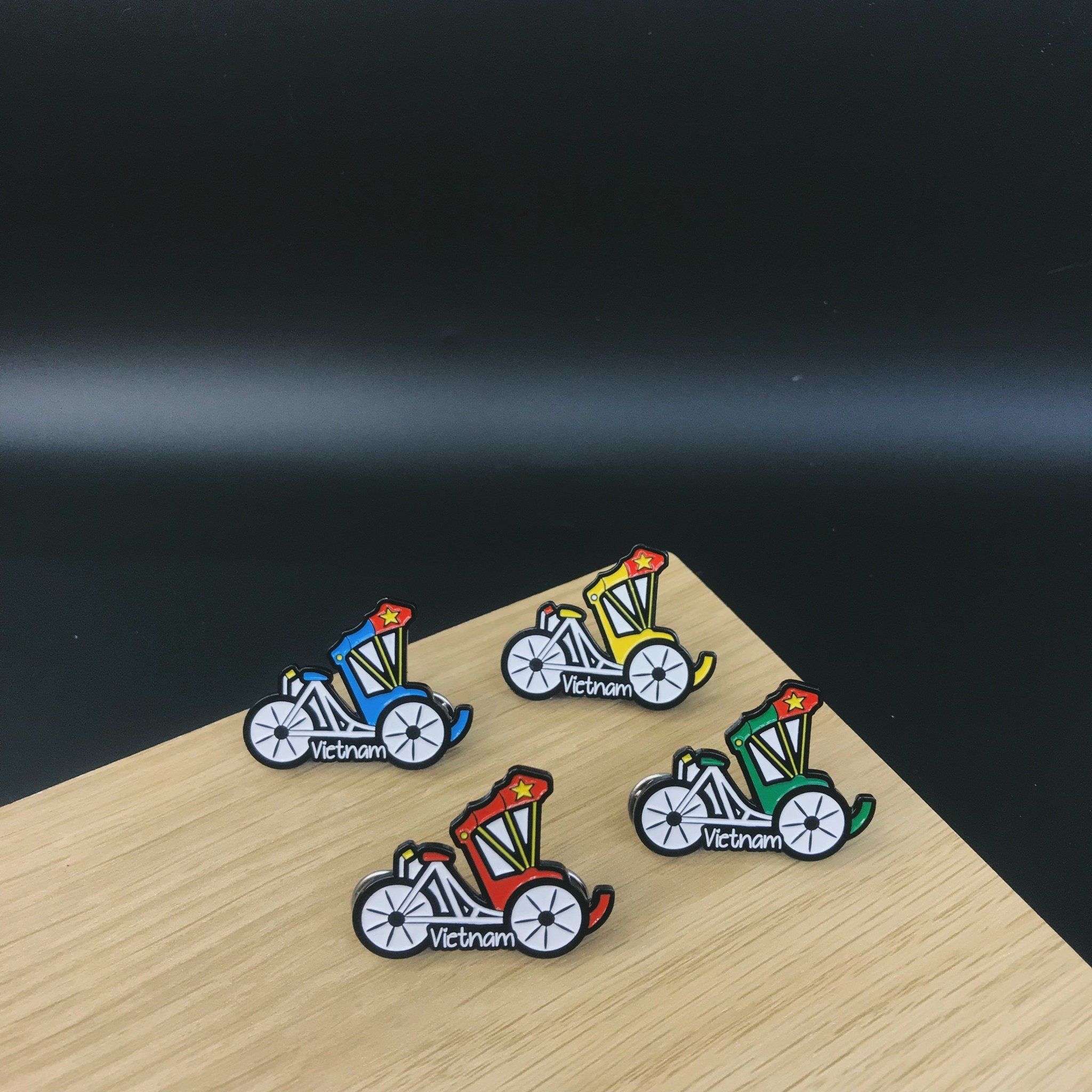 Huy Hiệu Cài Áo Kim Loại (Enamel Pin) Saigonir Hình Xe Xích Lô Quà Lưu Niệm Việt Nam