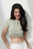 Áo thun croptop cổ trụ